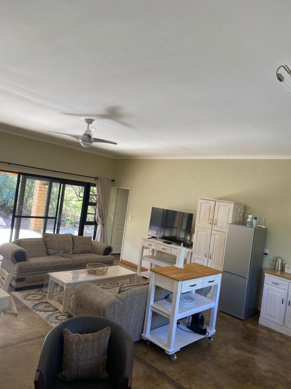 Olienhoff Guesthouse And Rest Camp Otavi Εξωτερικό φωτογραφία