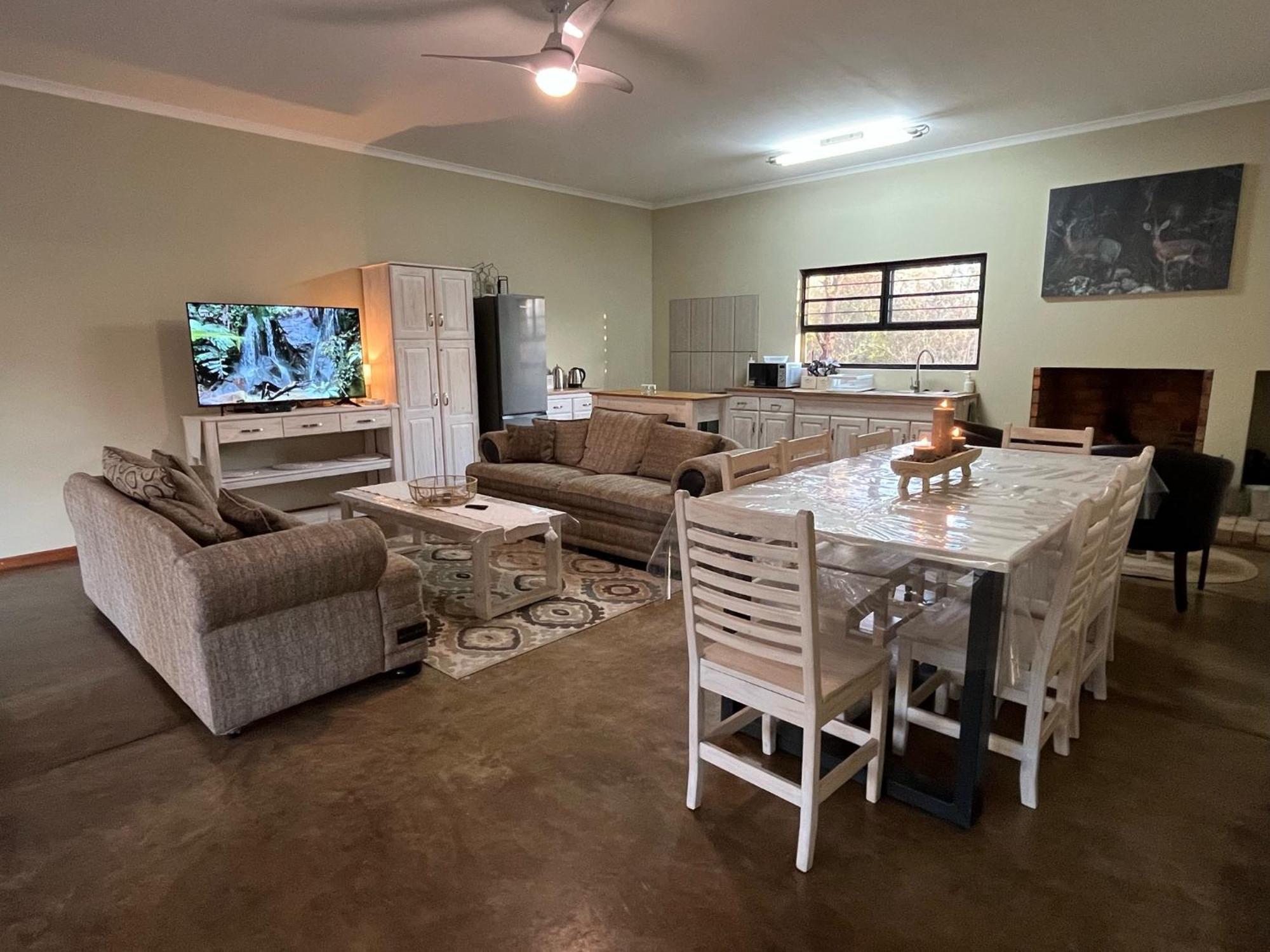 Olienhoff Guesthouse And Rest Camp Otavi Εξωτερικό φωτογραφία