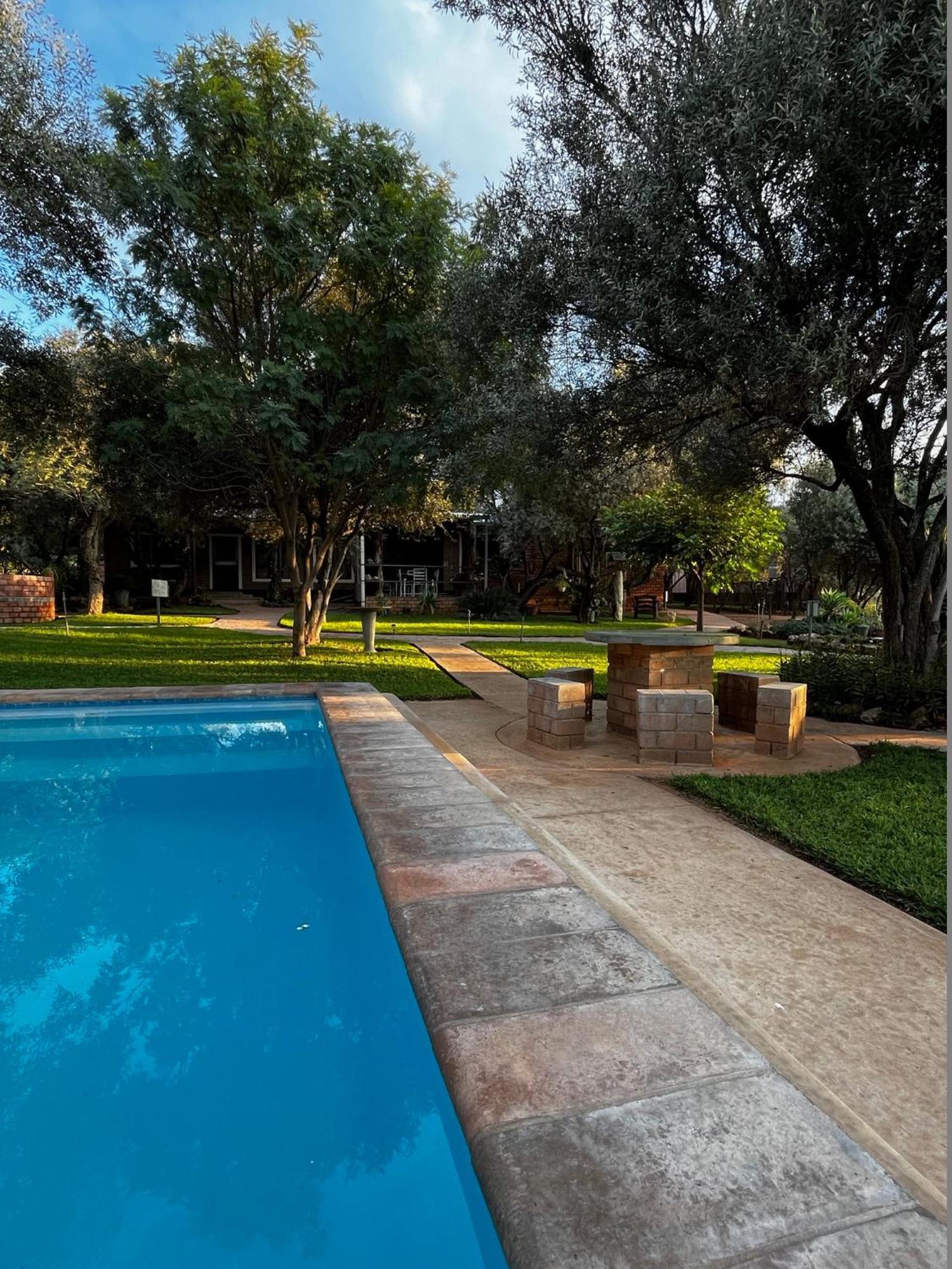 Olienhoff Guesthouse And Rest Camp Otavi Εξωτερικό φωτογραφία